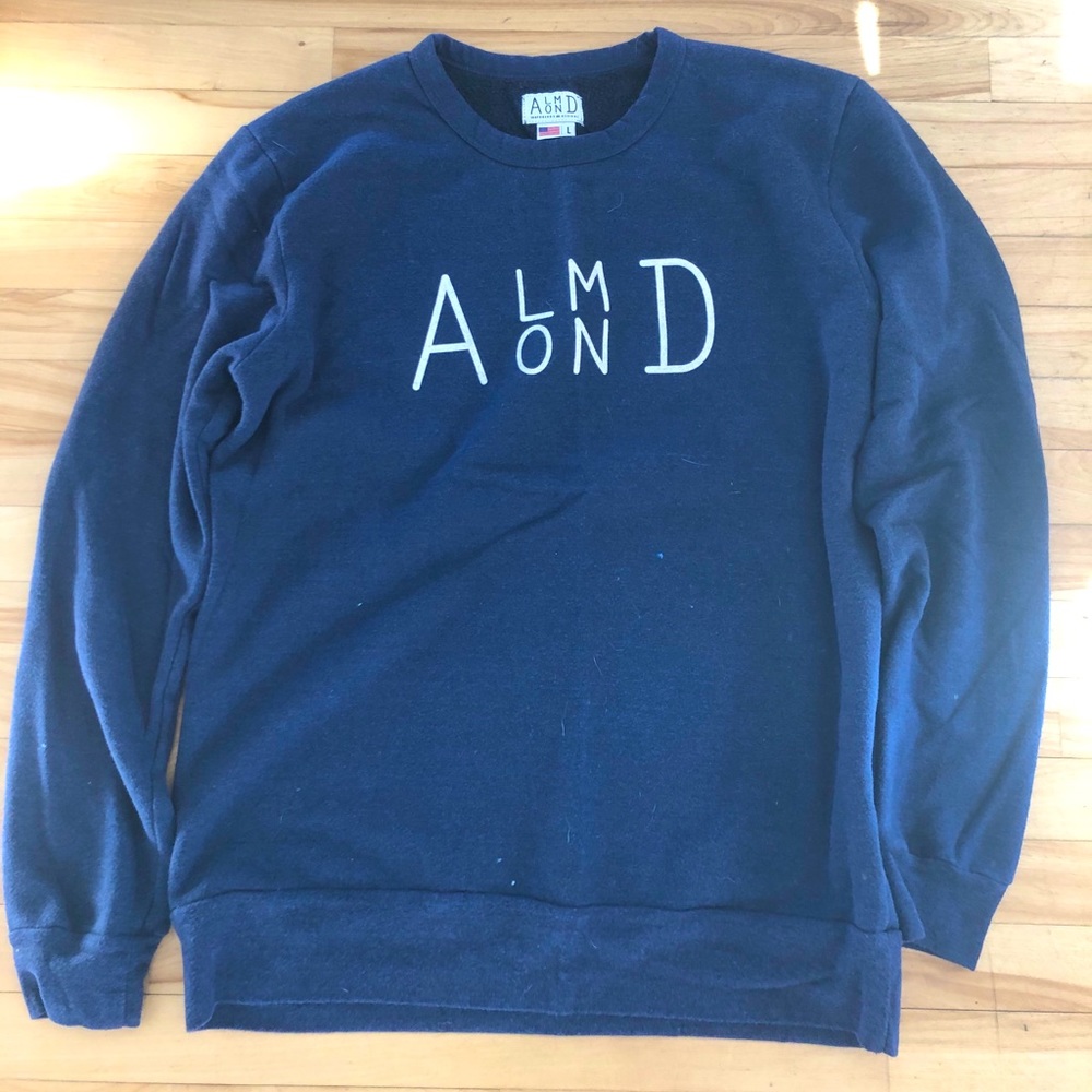 Almond surf company sweatshirt Large